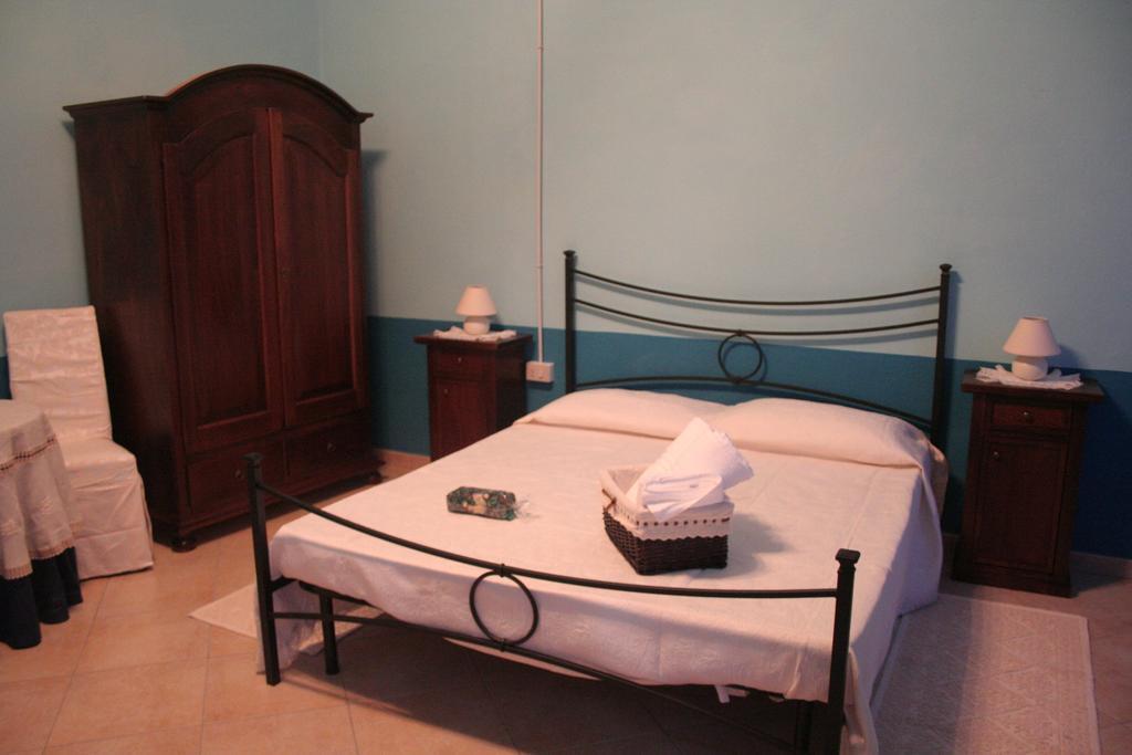 B&B Su Maimoni Iglesias Quarto foto